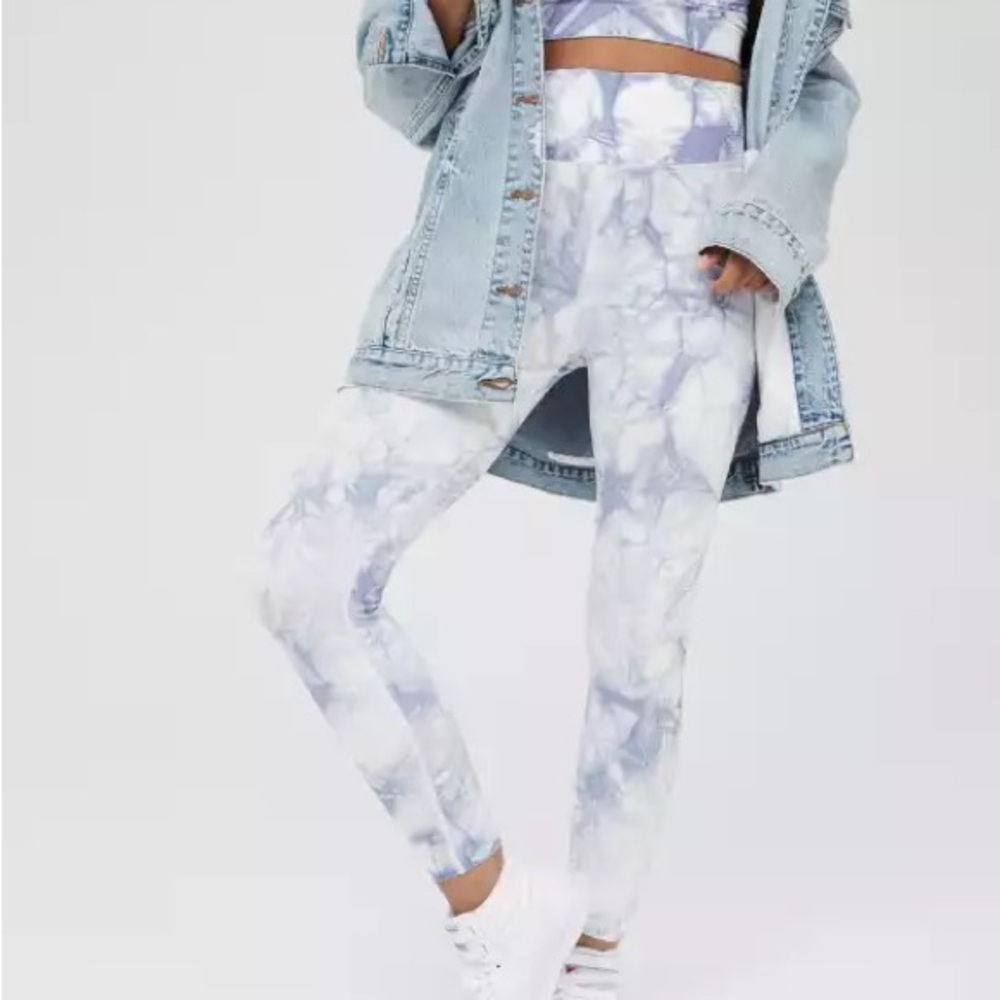 Offline by Aerie Seamless High Waisted Leggings Blue & White Tie Dye Medium